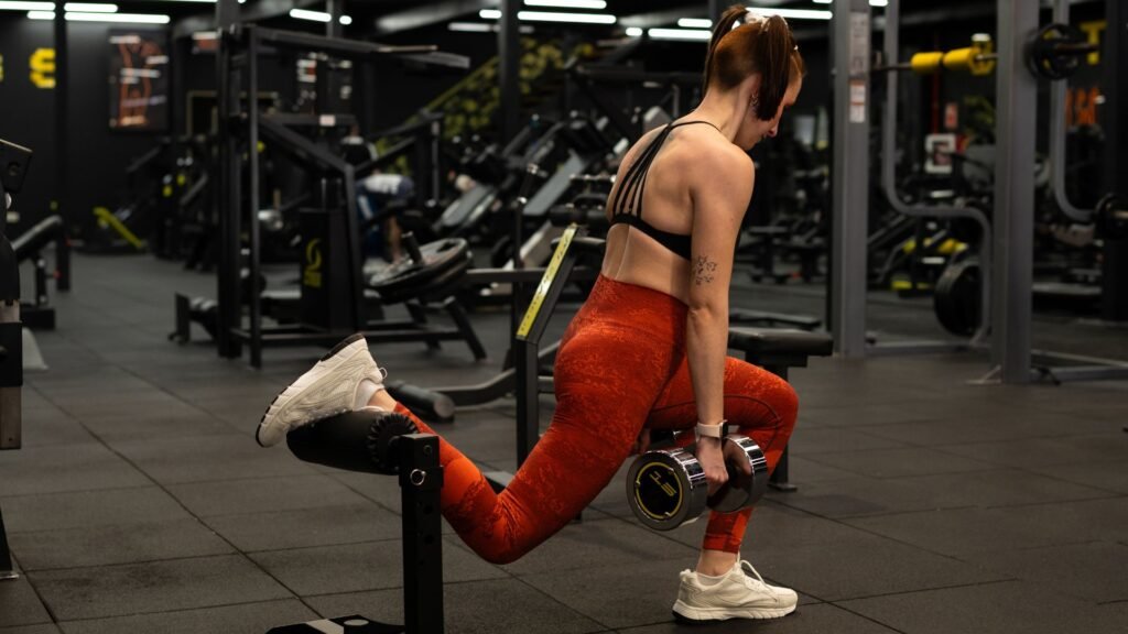 leg workout with dumbbell